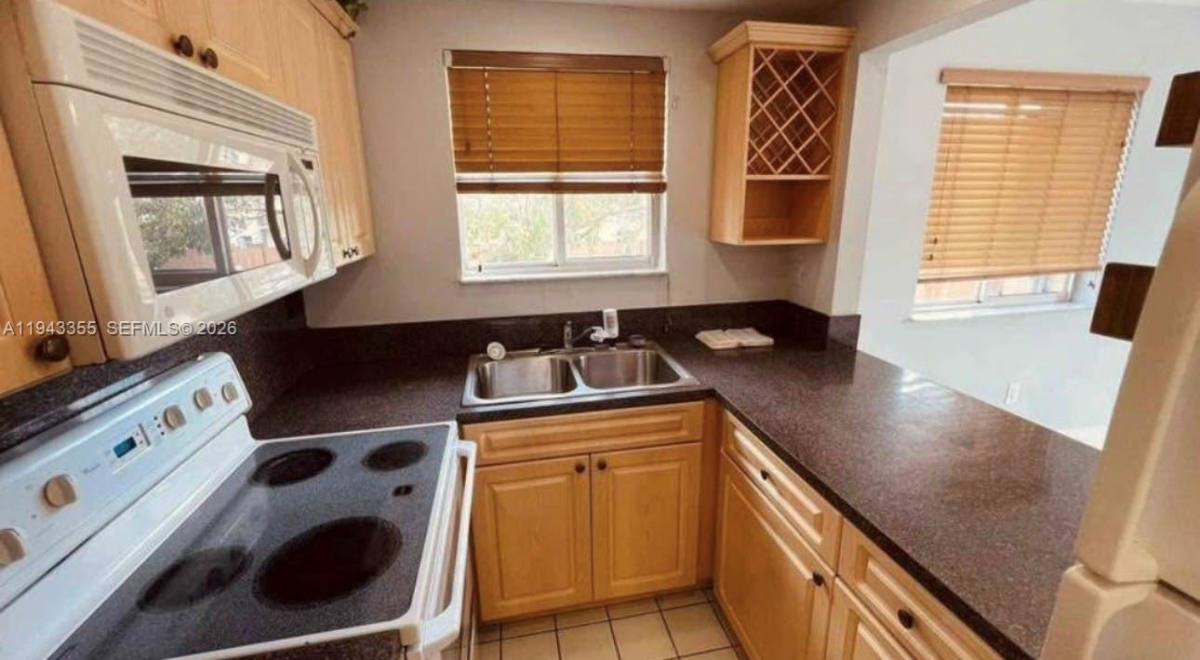 Apartment for rent at 6221 SW 131st Court #204, Miami, FL 33183
