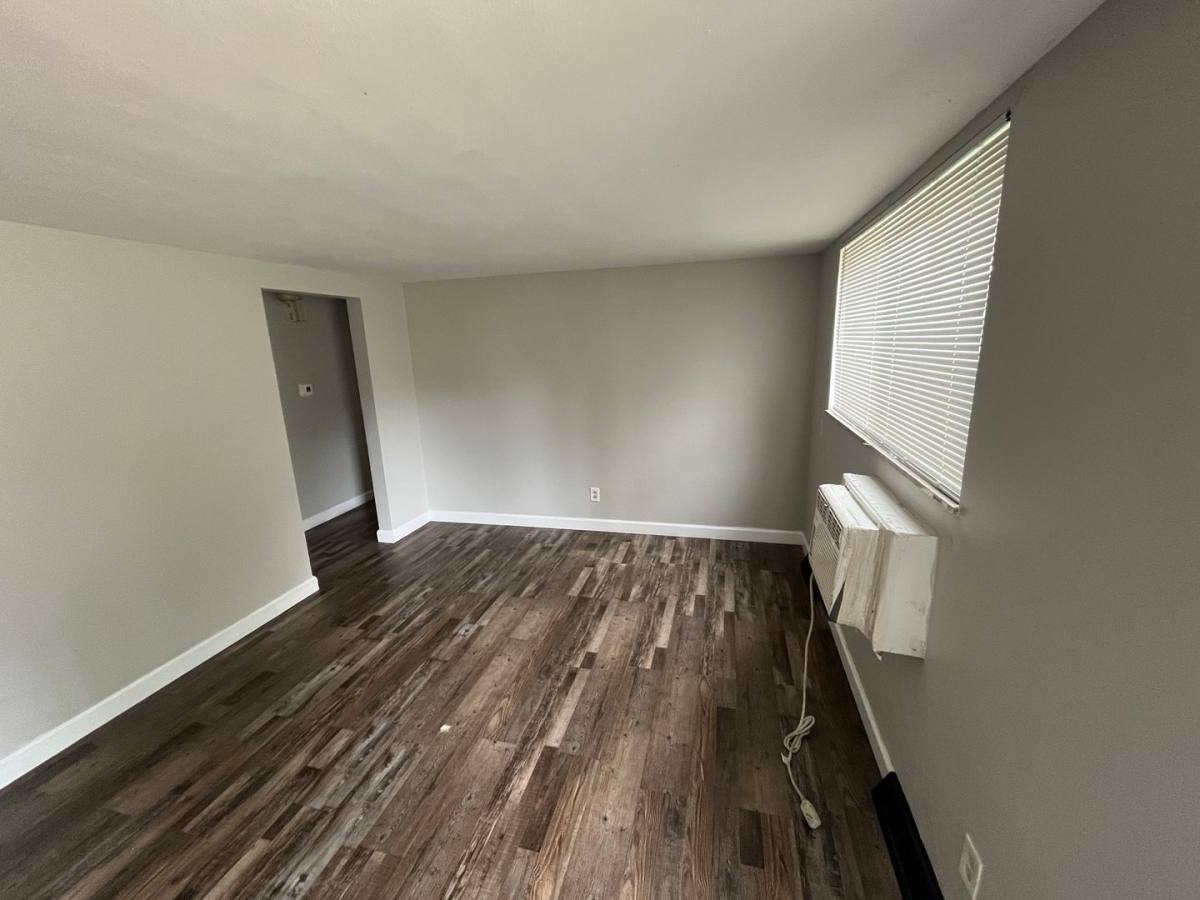 Apartment for rent at 2920 N Woodbine Terrace, Peoria, IL 61604