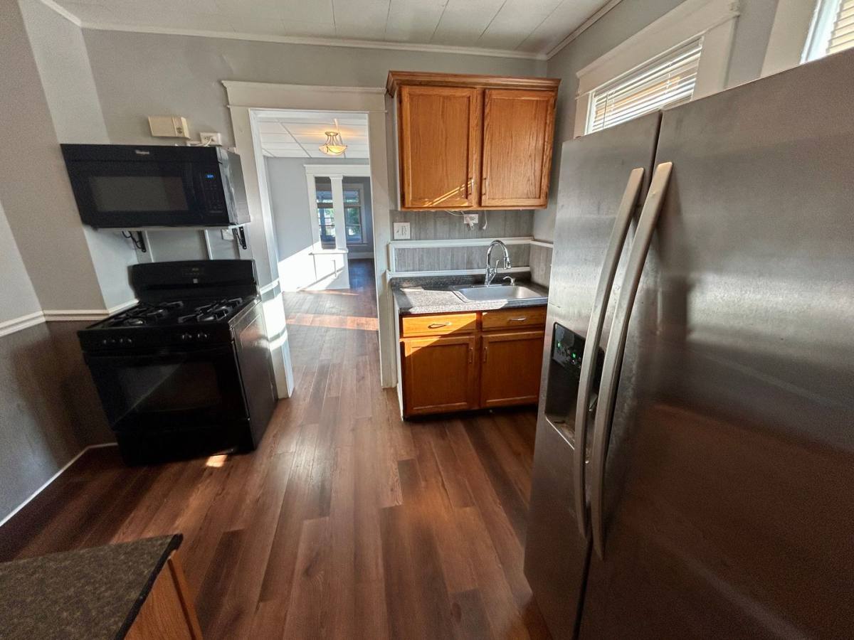 Apartment for rent at 1219 W 8th St, Erie, PA 16502