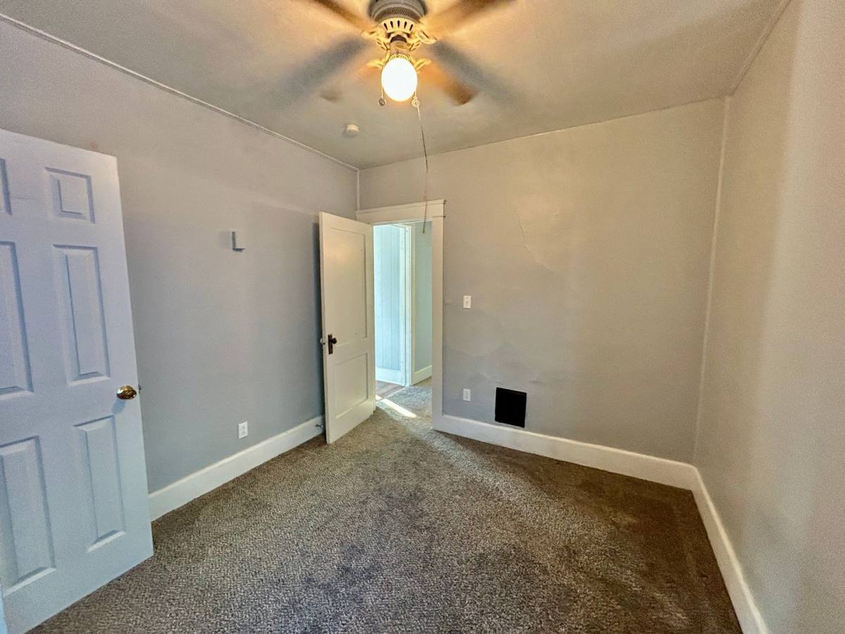Apartment for rent at 1219 W 8th St, Erie, PA 16502