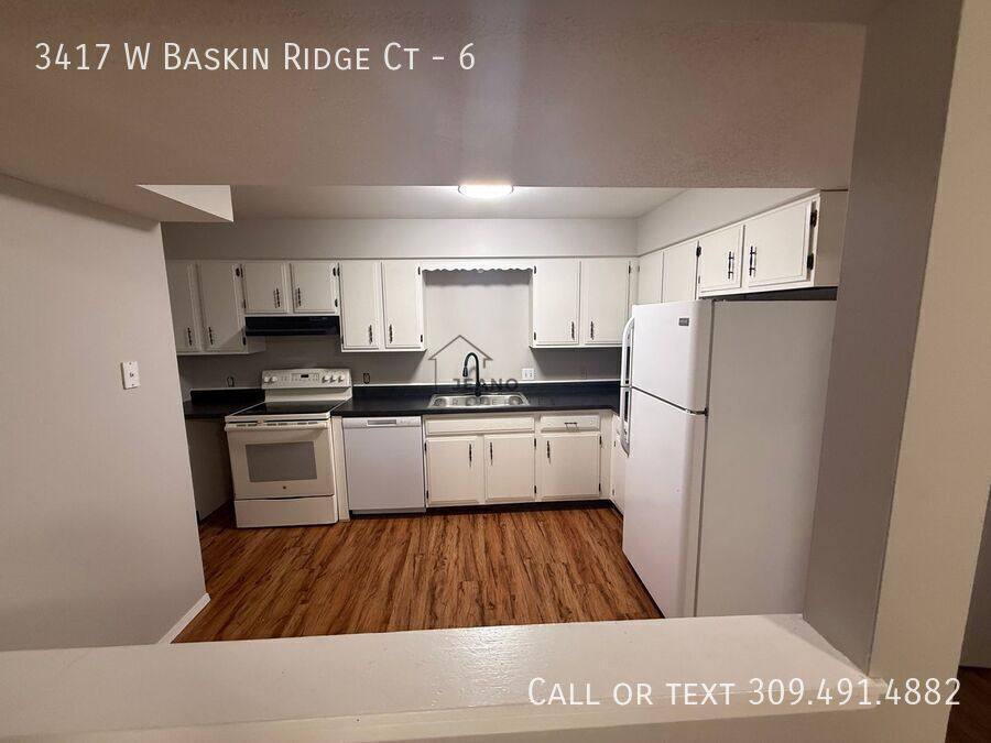 Apartment for rent at 3417 W Baskin Ridge Court #6, Peoria, IL 61604