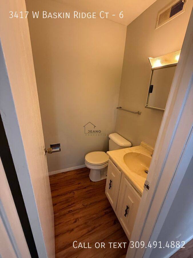 Apartment for rent at 3417 W Baskin Ridge Court #6, Peoria, IL 61604