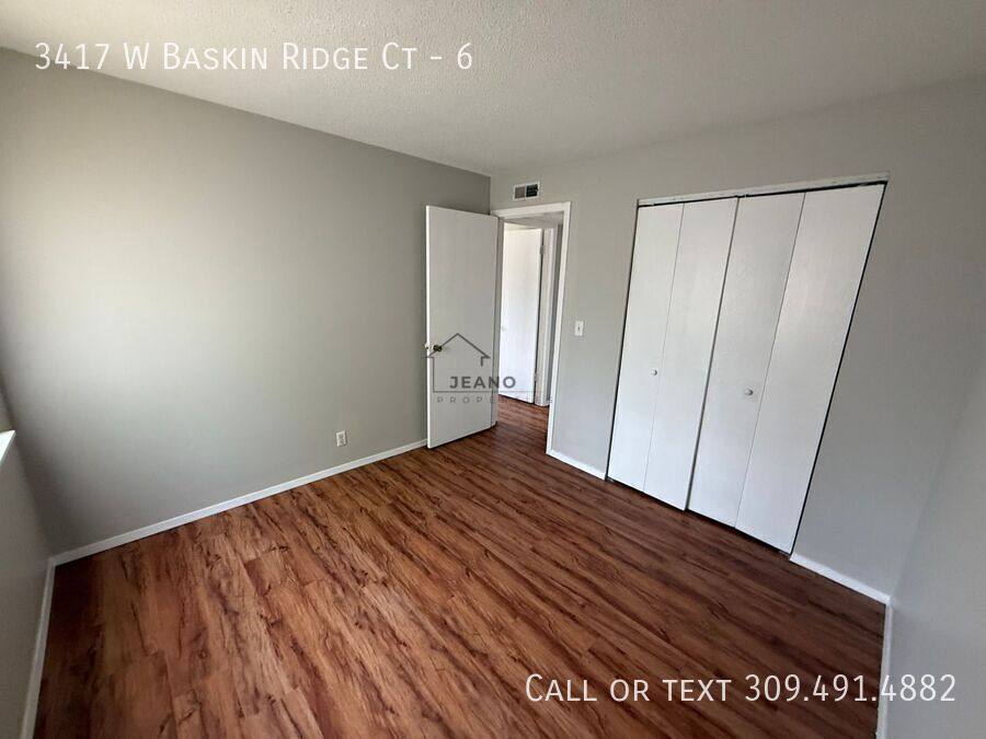 Apartment for rent at 3417 W Baskin Ridge Court #6, Peoria, IL 61604