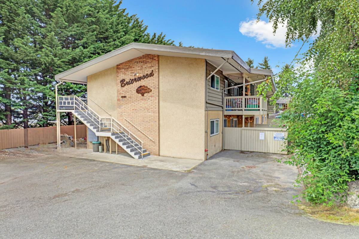 Apartment for rent at Brierwood, 12022 NE 8th St, Bellevue, WA 98005