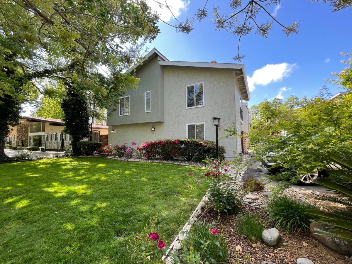 Apartment for rent at 3624-50 H St, Sacramento, CA 95816