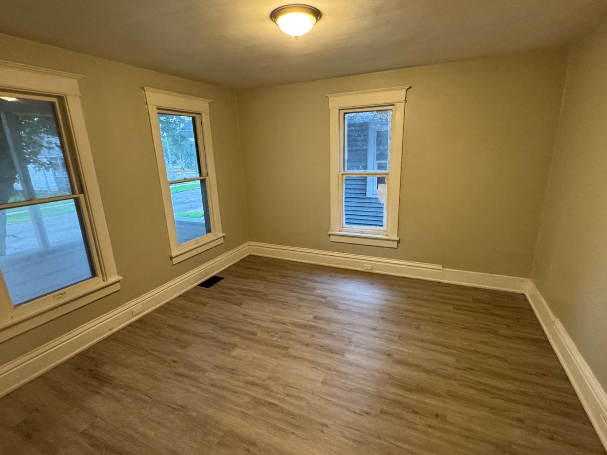 House for rent at 315 W Nebraska, Peoria, IL 61604