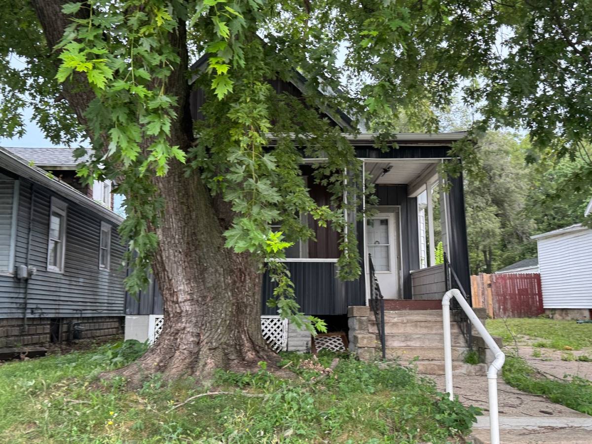 House for rent at 315 W Nebraska, Peoria, IL 61604