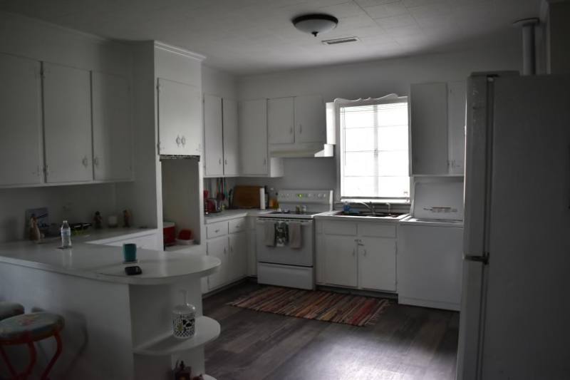 House for rent at 321 Henderson St, Oxford, NC 27565