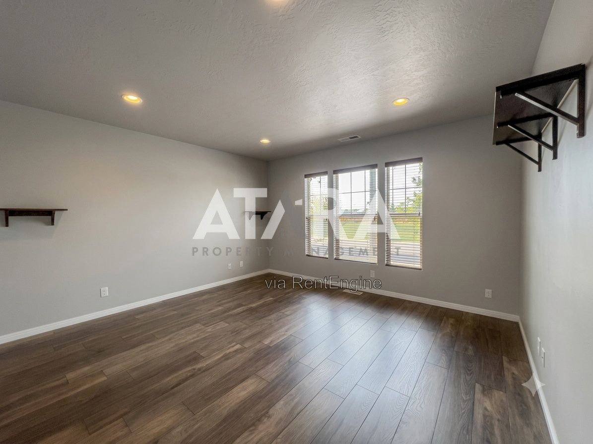 Townhouse for rent at 5285 W Hampstead Lane, West Valley City, UT 84120