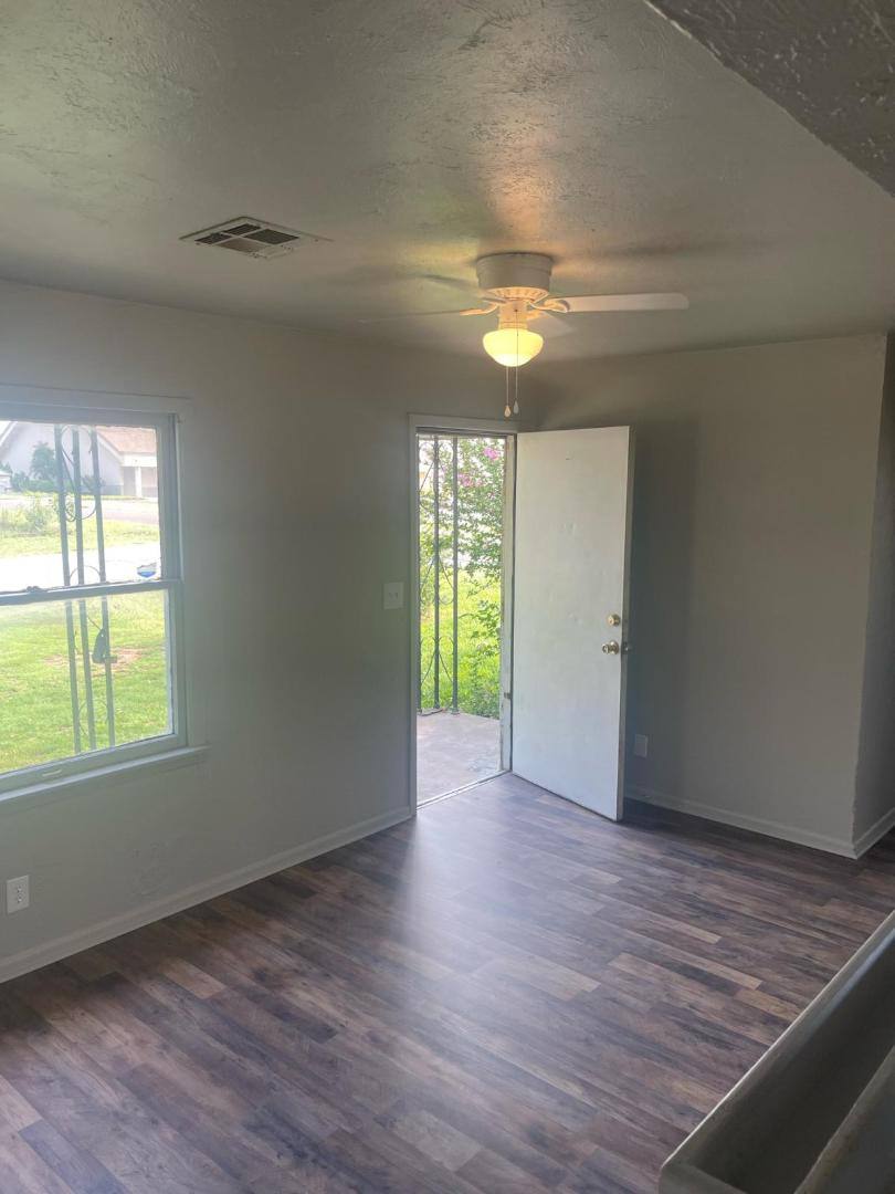 House for rent at 4432 SE 39th St, Oklahoma City, OK 73115