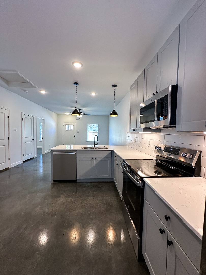 Apartment for rent at 1712 Rosemary Dr 1714, Benton, AR 72015