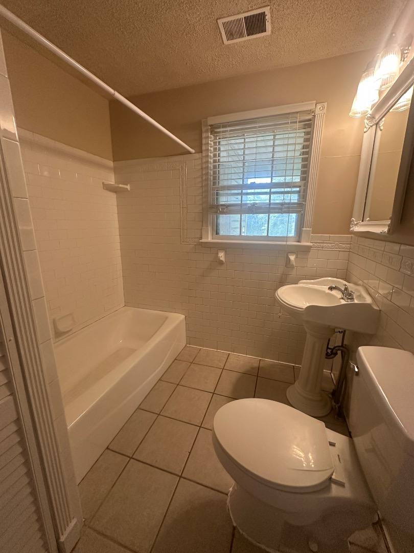 House for rent at 3939 Bloomfield Dr, Macon, GA 31206