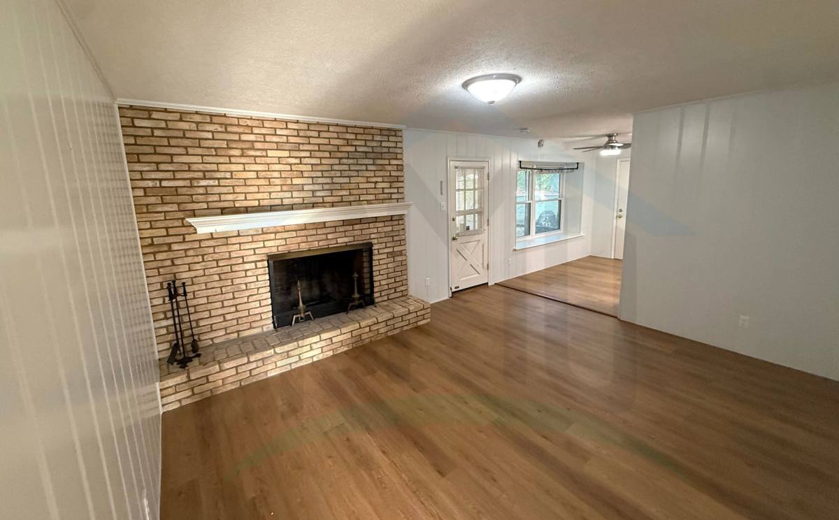 House for rent at 835 Hill City Dr, Duncanville, TX 75116