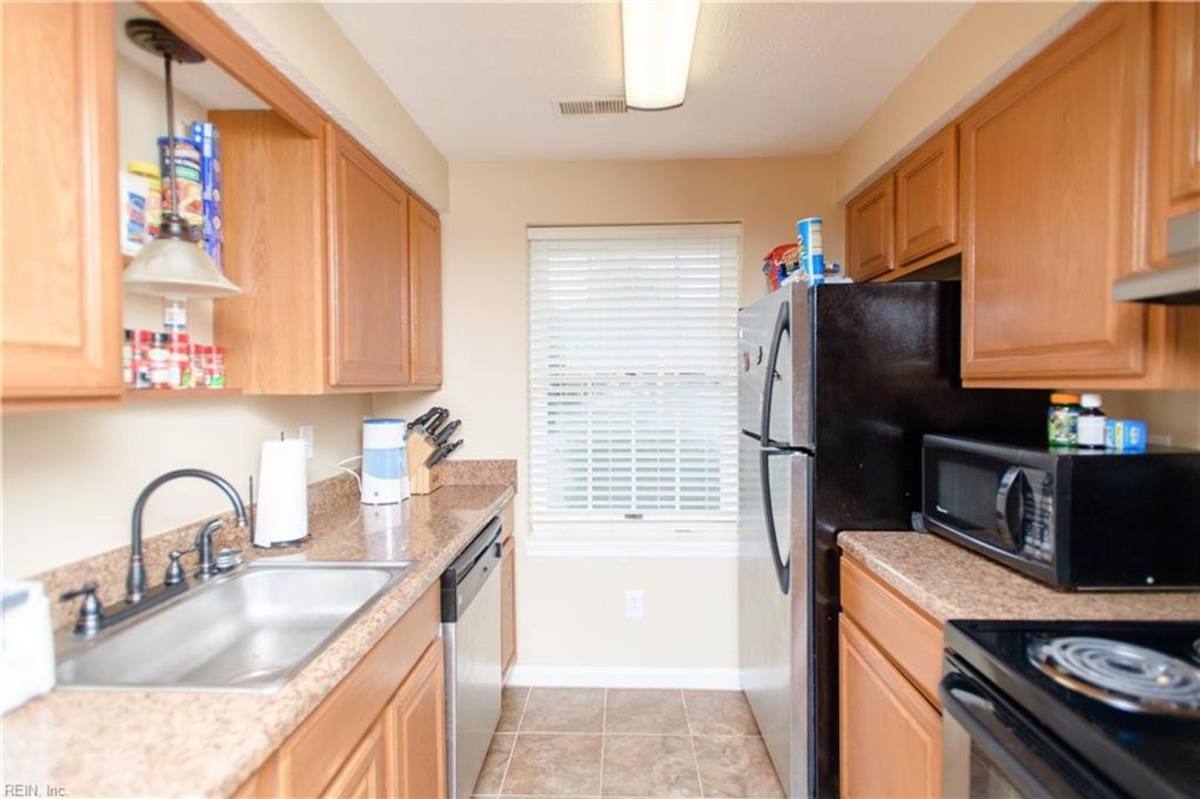 Townhouse for rent at 63 Lucinda Court, Hampton, VA 23666