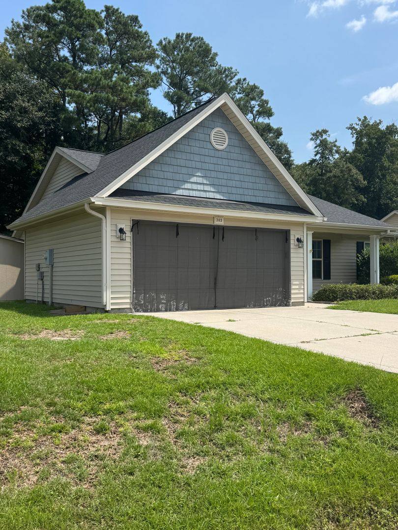 House for rent at 303 Tuscan Court, Richlands, NC 28574