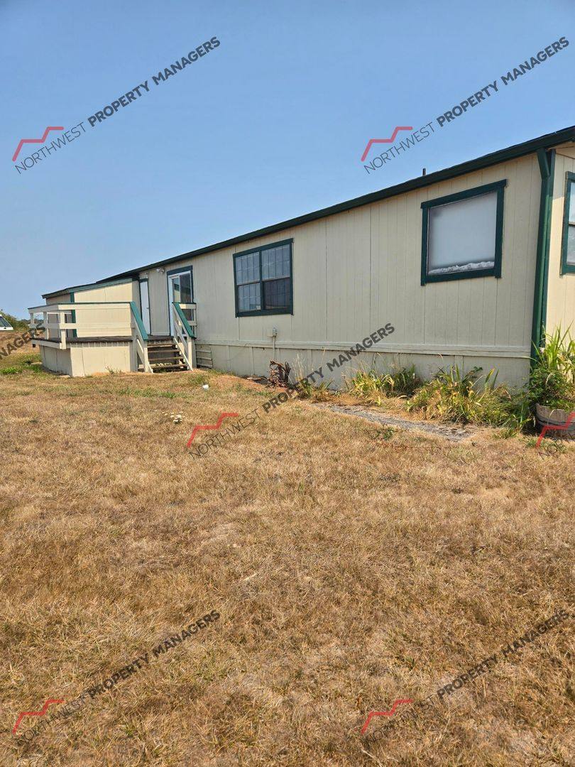 House for rent at 389 Spencer Rd, Toledo, WA 98591