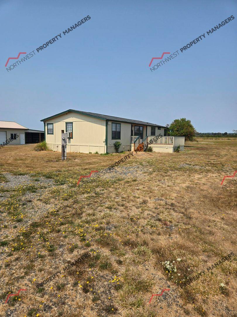 House for rent at 389 Spencer Rd, Toledo, WA 98591