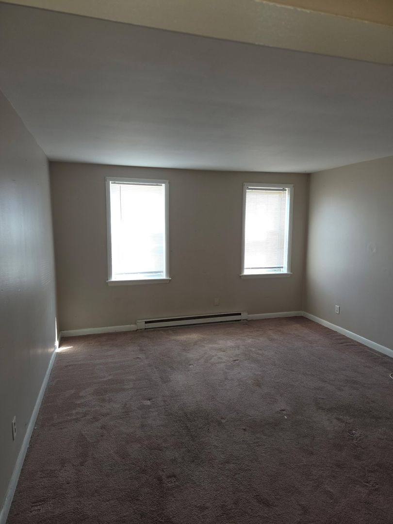 Apartment for rent at 3 Olmstead St, Cohoes, NY 12047