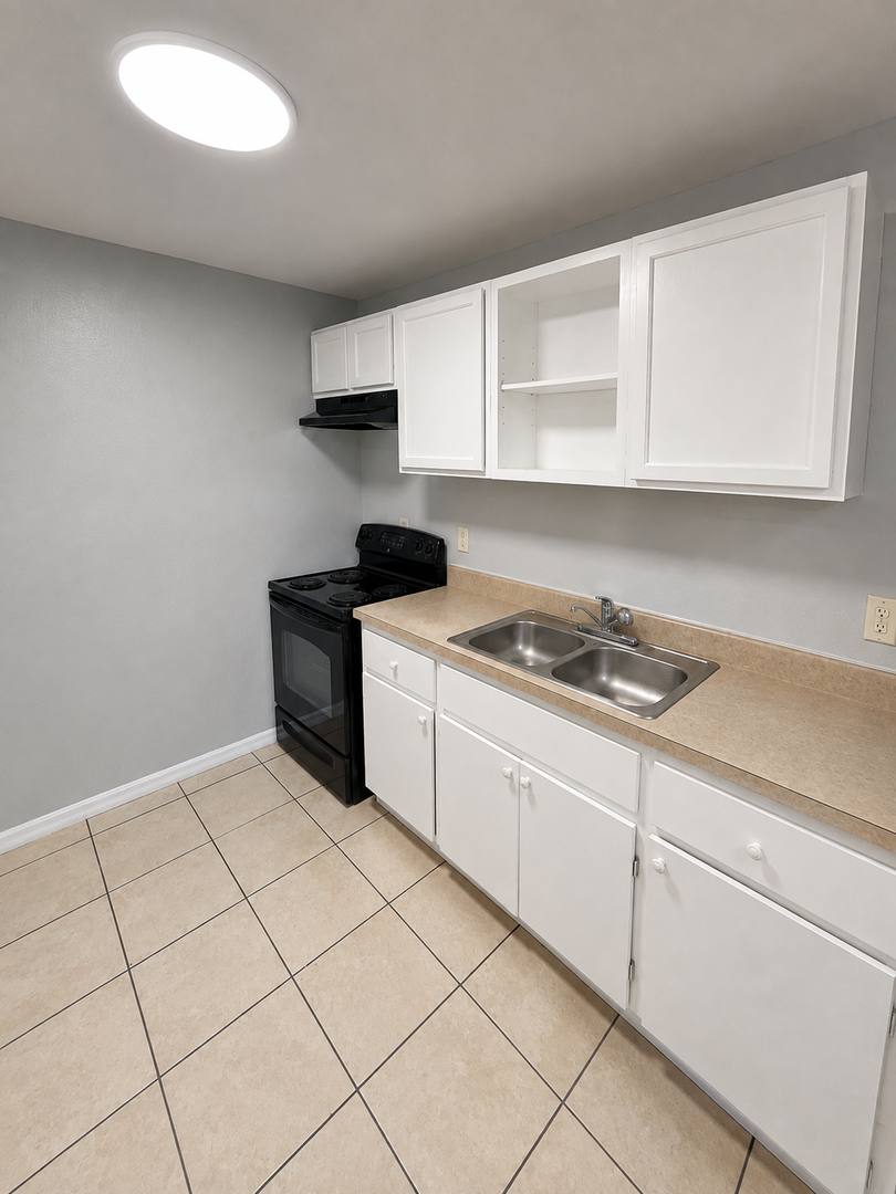 Apartment for rent at 606 Gordon St #B, Plant City, FL 33563