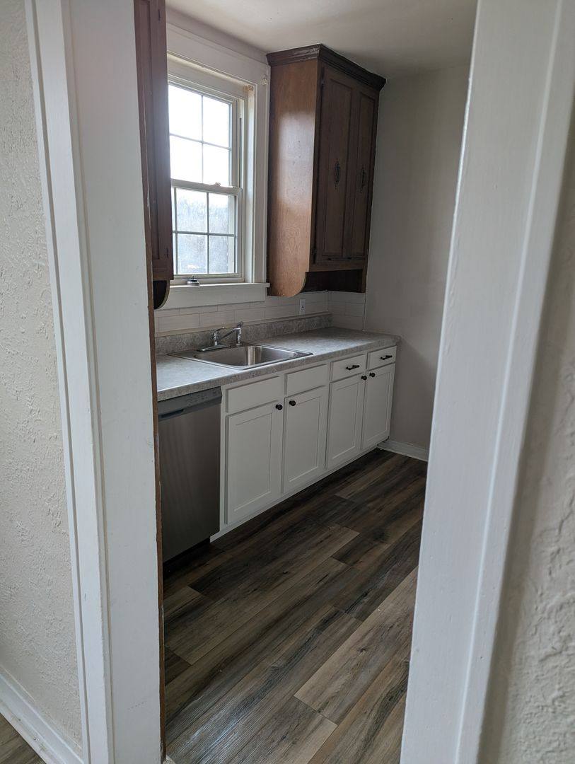 Apartment for rent at 531 Halsey Ave, Pittsburgh, PA 15221