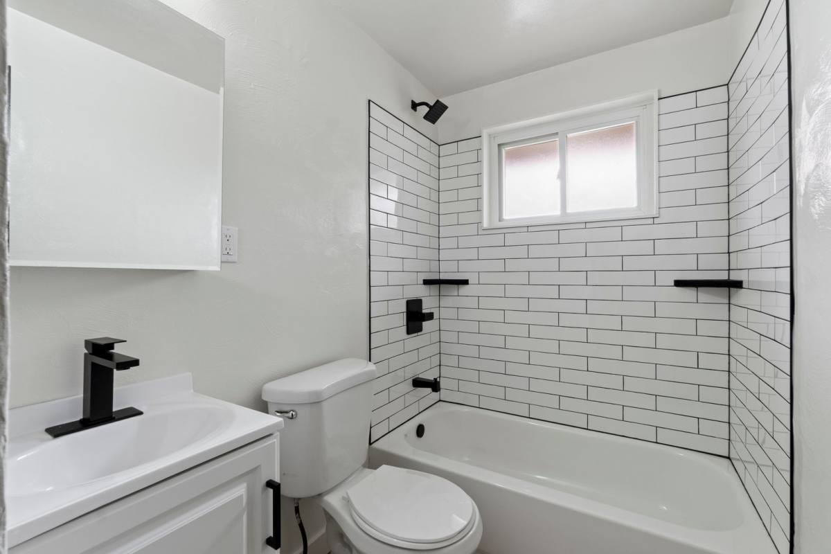 House for rent at 131 S Joslyn Dr, Pittsburgh, PA 15235