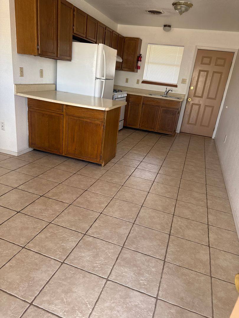 Apartment for rent at 2503 Pecan Dr, Alamogordo, NM 88310