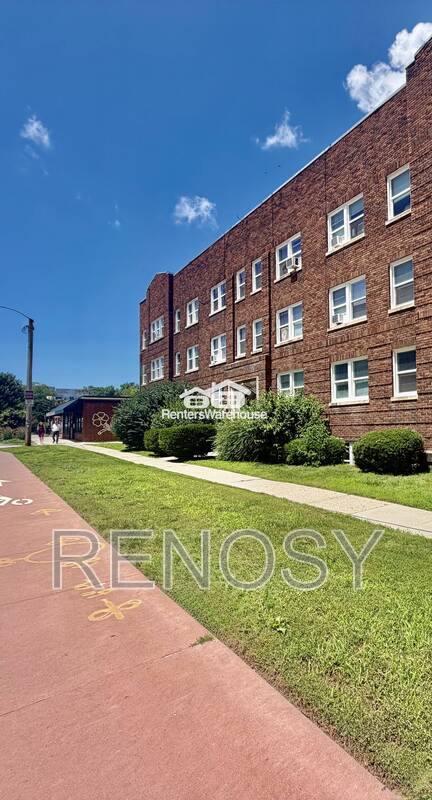 Apartment for rent at 3607 Ingersoll Ave, Des Moines, IA 50312