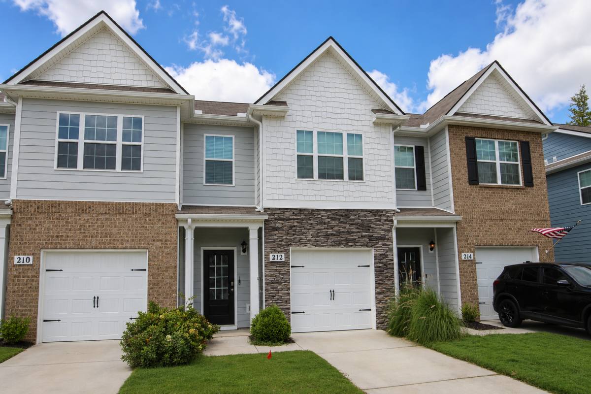 House for rent at 212 Dale Mires Lane, Baxter, TN 38544