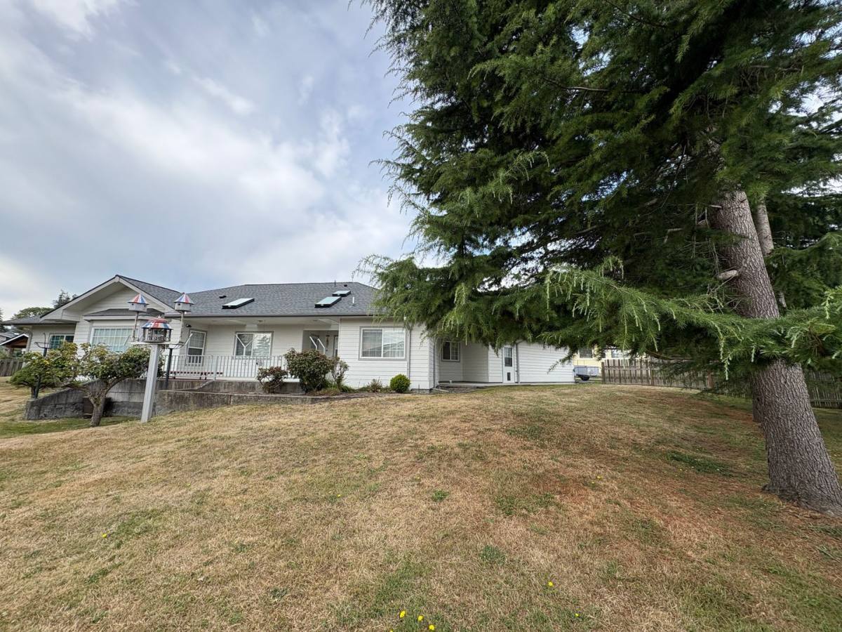 House for rent at 1714 Baker View Court, Anacortes, WA 98221