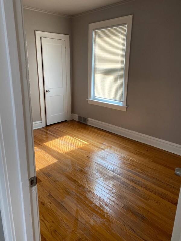 House for rent at 336 W 106th St, Chicago, IL 60628
