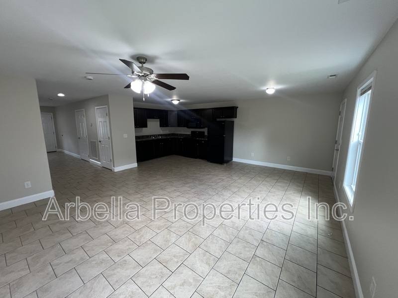 Townhouse for rent at 1853 Ida Sue Dr, Jonesborough, TN 37659