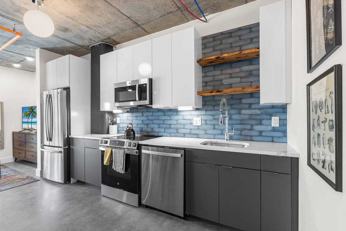Townhouse for rent at 2034 N 2nd St, Philadelphia, PA 19122