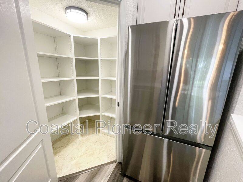 Apartment for rent at 614 Seascape Way, Tampa, FL 33602
