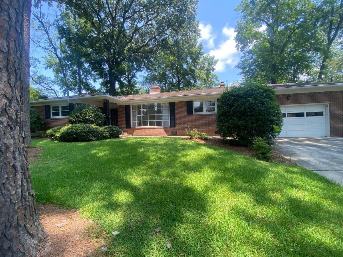 House for rent at 2648 S Kings Rd, Virginia Beach, VA 23452