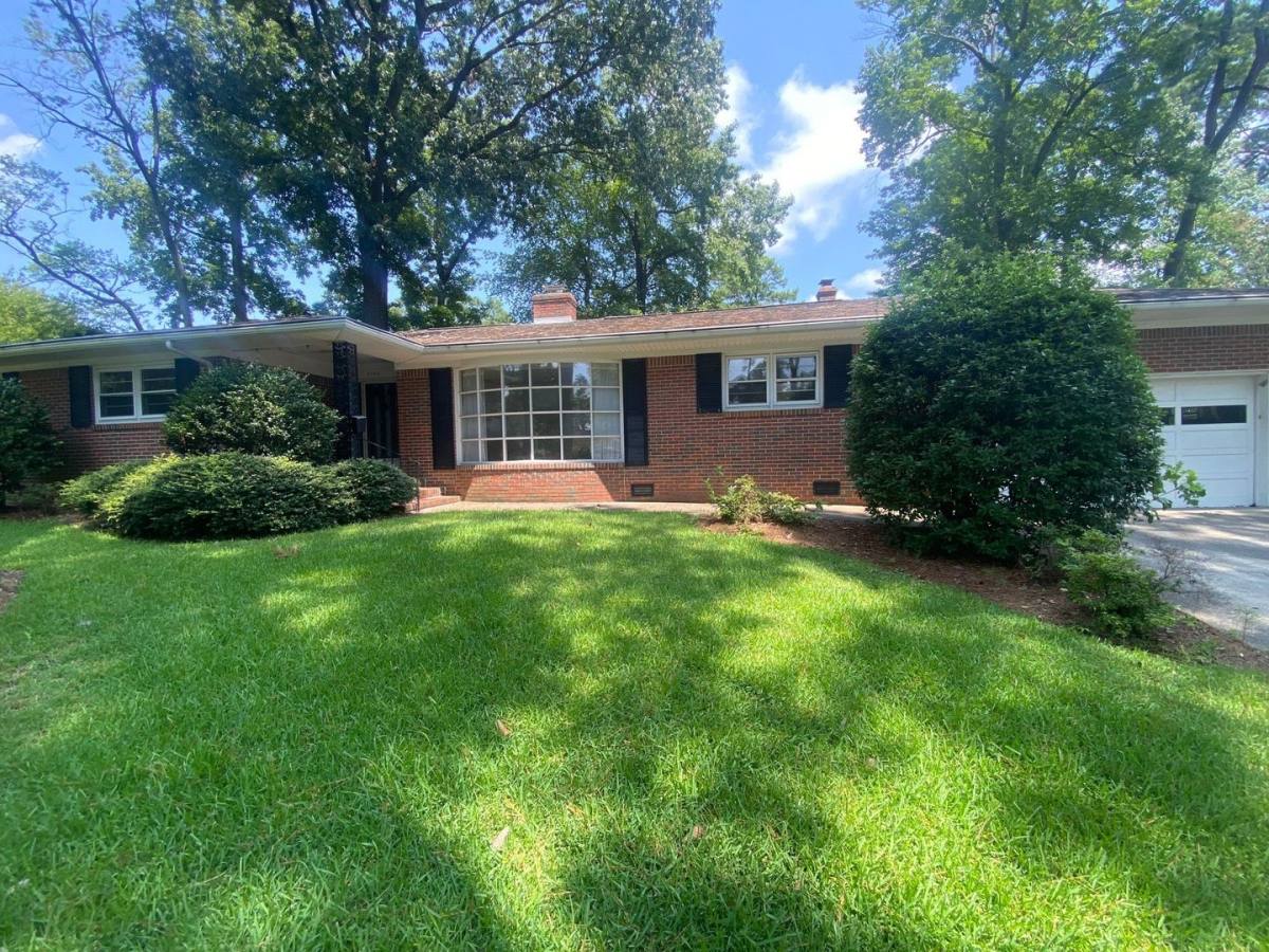 House for rent at 2648 S Kings Rd, Virginia Beach, VA 23452