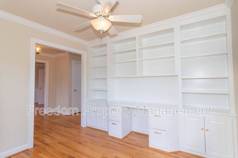 House for rent at 80 Brookshire Dr, Warrenton, VA 20186