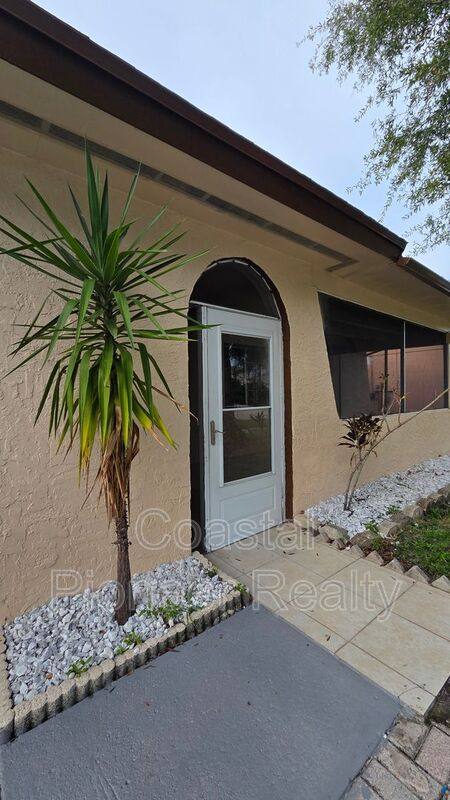 House for rent at 4817 Cypress Tree Dr, Tampa, FL 33624