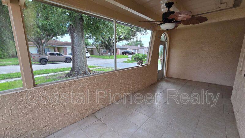 House for rent at 4817 Cypress Tree Dr, Tampa, FL 33624