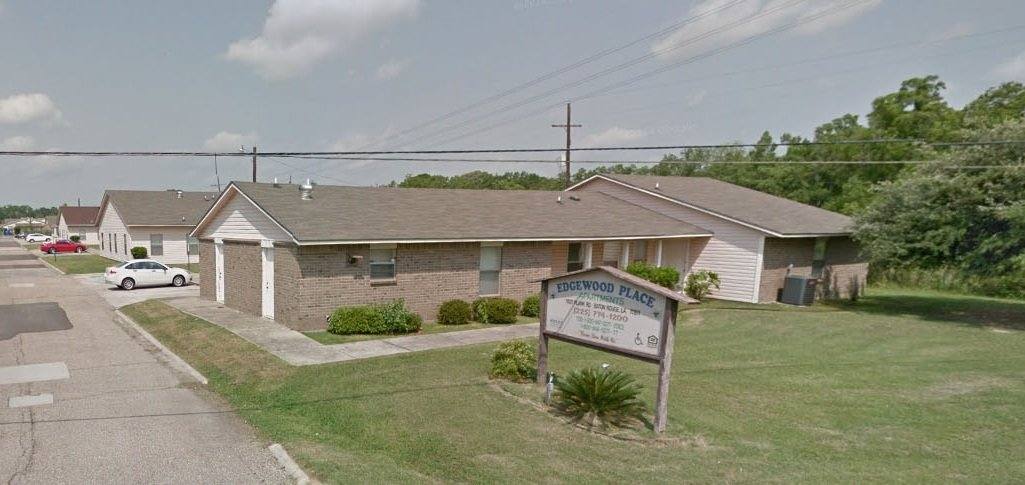 Apartment for rent at 11021 Plank Rd, Baton Rouge, LA 70811