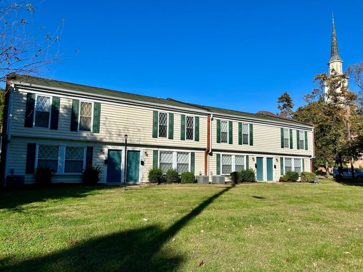 Apartment for rent at 3510 Chamberlayne Ave, Richmond, VA 23227