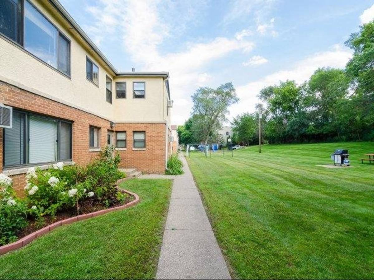 Apartment for rent at 1203 California Dr, St. Paul, MN 55108