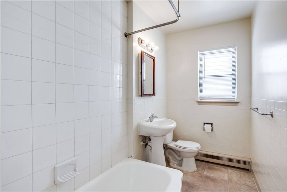 Apartment for rent at 1203 California Dr, St. Paul, MN 55108