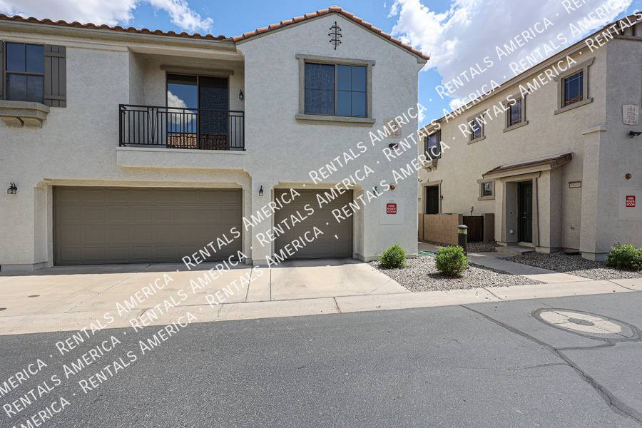 Condo for rent at 7503 S 30th Run, Phoenix, AZ 85042