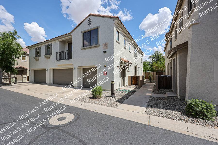 Condo for rent at 7503 S 30th Run, Phoenix, AZ 85042
