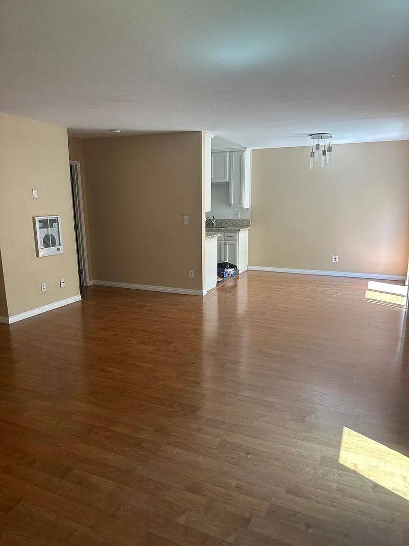 Townhouse for rent at 10530 Caminito Rimini, San Diego, CA 92129