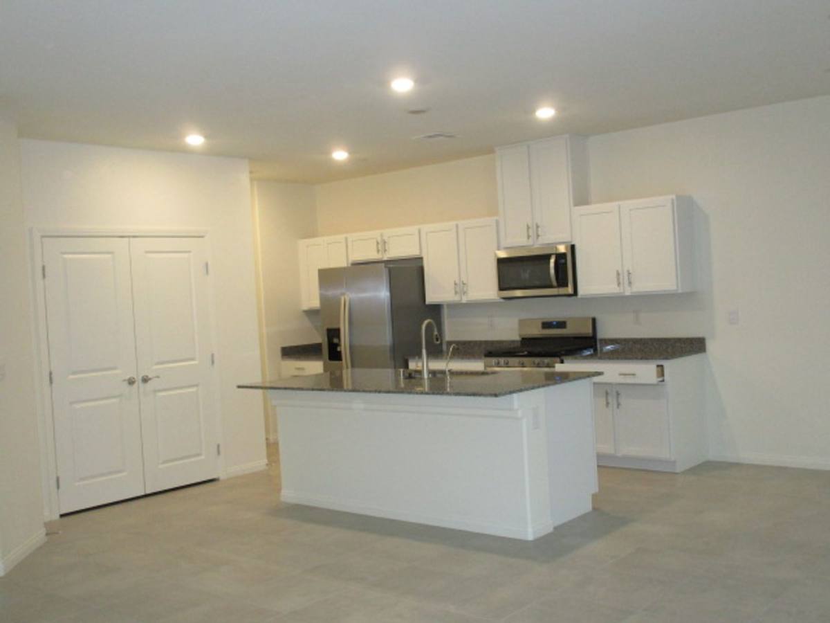 House for rent at 420 Canary Song Dr, Henderson, NV 89011