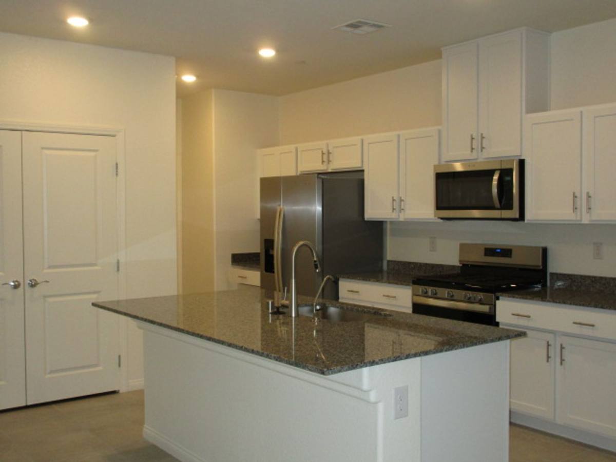 House for rent at 420 Canary Song Dr, Henderson, NV 89011