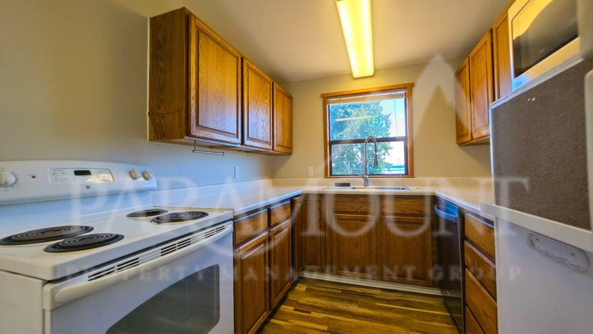 House for rent at 2461 1st Ave E, Port Orchard, WA 98366