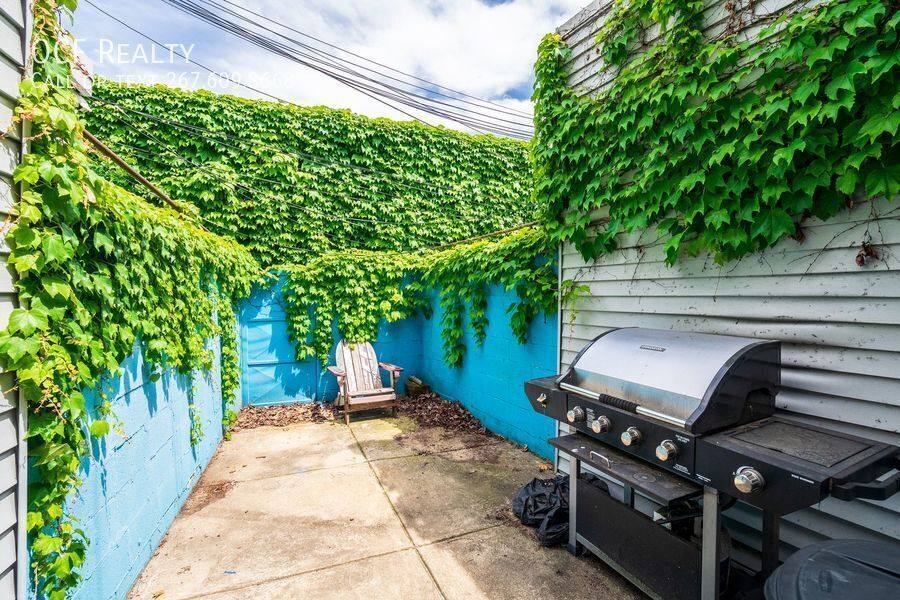 House for rent at 1613 S 2nd St, Philadelphia, PA 19148