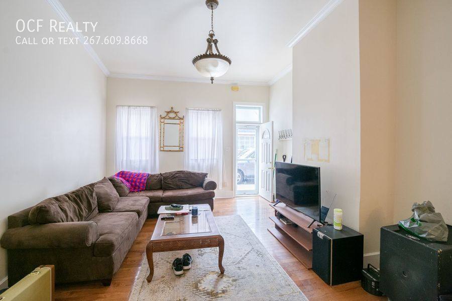 House for rent at 1613 S 2nd St, Philadelphia, PA 19148